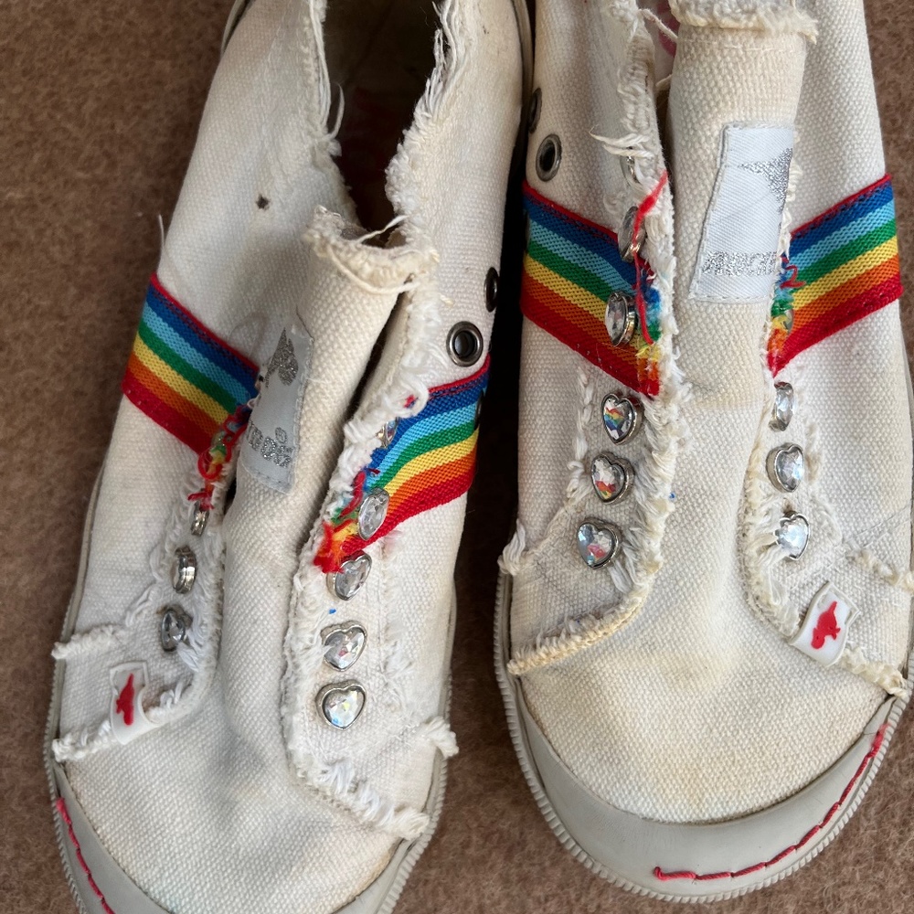 Rocket Dog Unique Distressed Slip Ons